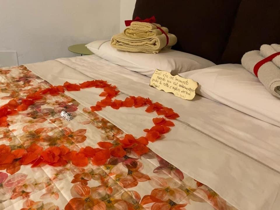 Alla Dimora Di Chiara Suite And Rooms Матера Экстерьер фото