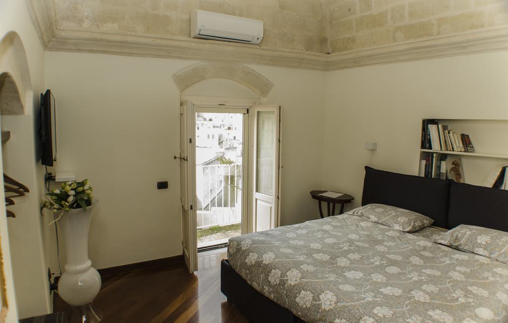 Alla Dimora Di Chiara Suite And Rooms Матера Экстерьер фото