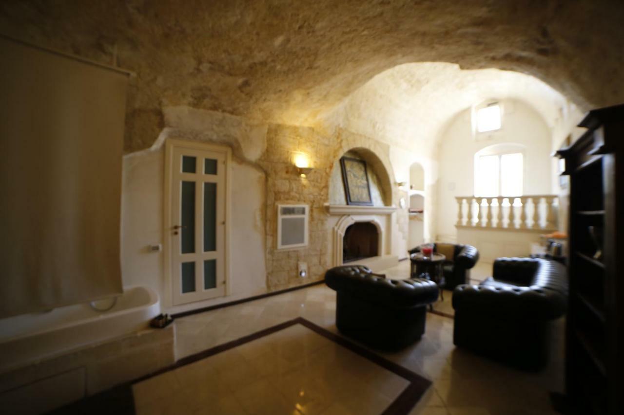 Alla Dimora Di Chiara Suite And Rooms Матера Экстерьер фото